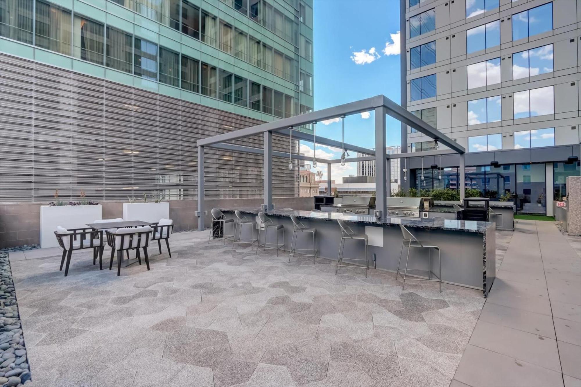 Kenect Phoenix In Downtown Phoenix Exterior photo